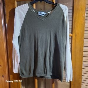 Tommy Hilfiger sweater